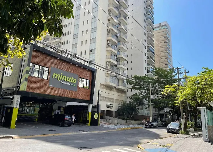 Lindo Apto Guarujá 50m da Praia das Pitangueiras